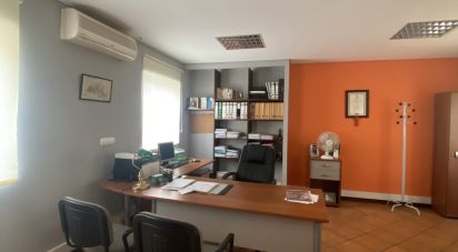 Shop / premises commercial in Peso da Régua e Godim of 47 m²