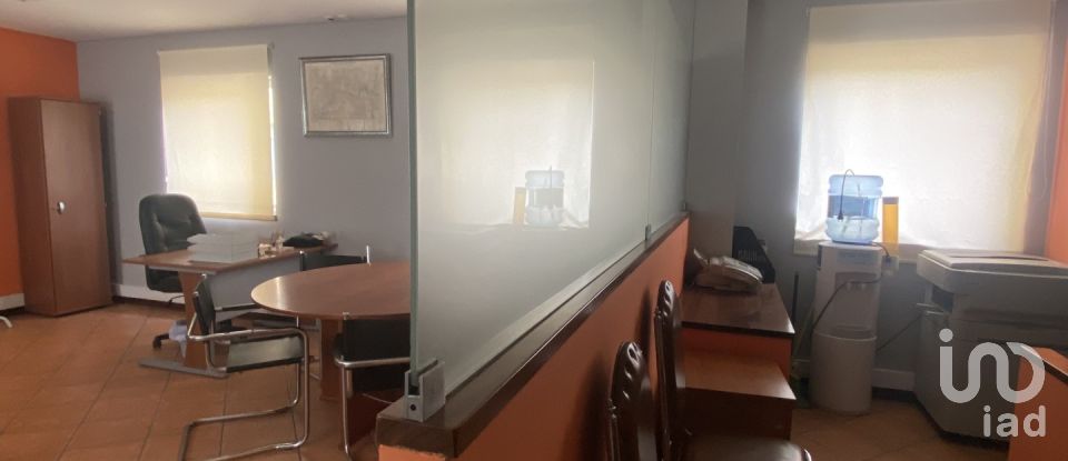 Shop / premises commercial in Peso da Régua e Godim of 47 m²