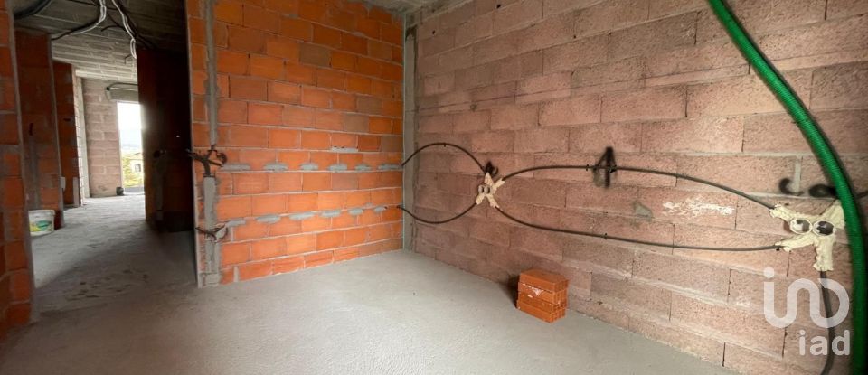 House T3 in Barcelos, Vila Boa e Vila Frescainha (São Martinho e São Pedro) of 176 m²