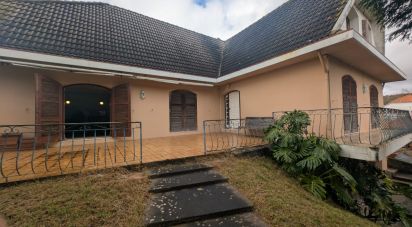 House T5 in Grijó e Sermonde of 300 m²