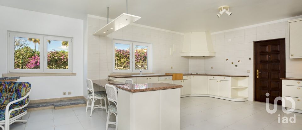 House T7 in Porches of 421 m²