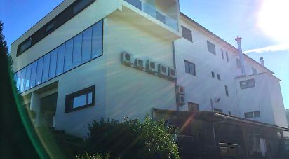 Boutique/Local commercial à Vila da Ponte de 483 m²