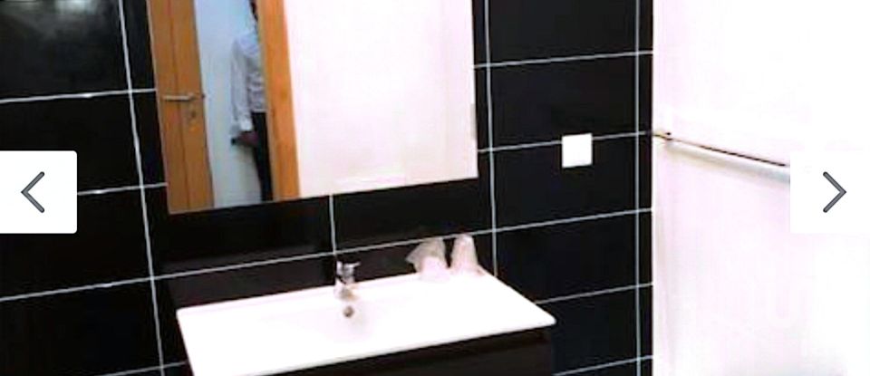 Shop / premises commercial in Vila da Ponte of 483 m²