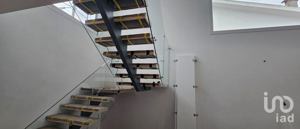 Maison T4 à Corroios de 200 m²