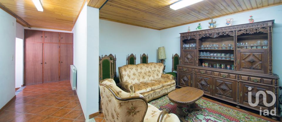 Maison T4 à Podentes de 347 m²