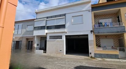 House T3 in Lourinhã e Atalaia of 173 m²