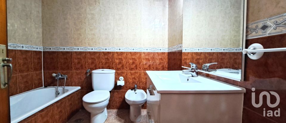 Moradia T3 em Lourinhã e Atalaia de 173 m²