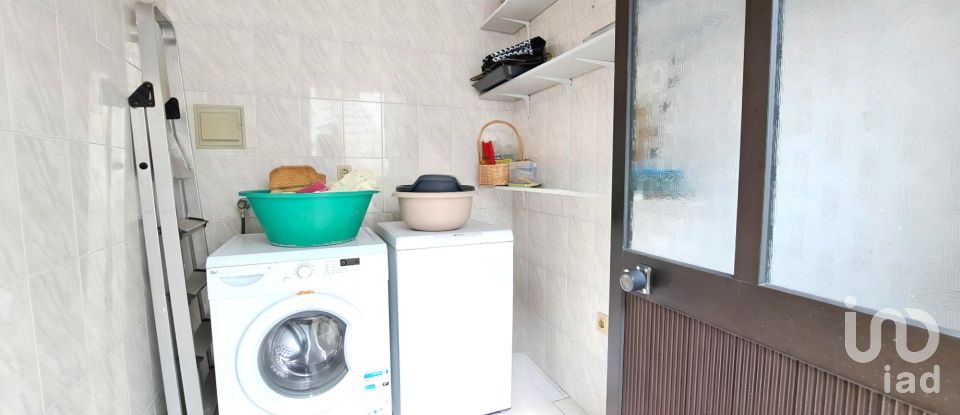 Moradia T3 em Lourinhã e Atalaia de 173 m²