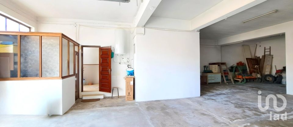 Moradia T3 em Lourinhã e Atalaia de 173 m²