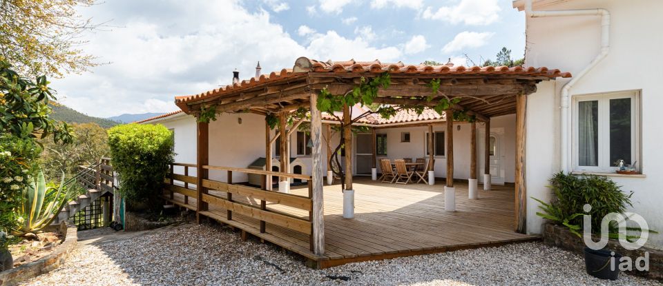 Maison rustique T5 à Marmelete de 354 m²