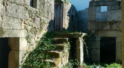 Maison T0 à Seixo da Beira de 150 m²