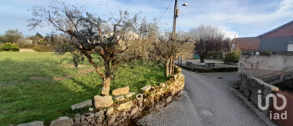 Moradia T3 em Ervedal e Vila Franca da Beira de 90 m²