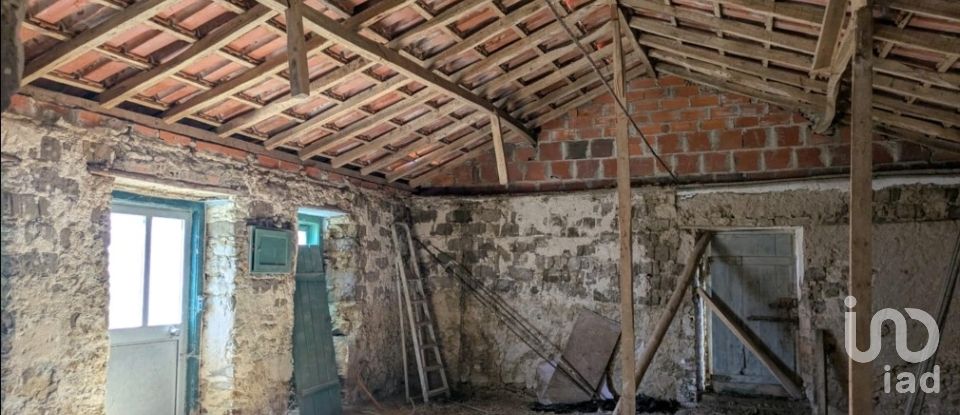 Maison T3 à São Pedro da Cadeira de 117 m²