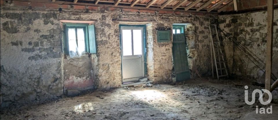 Maison T3 à São Pedro da Cadeira de 117 m²