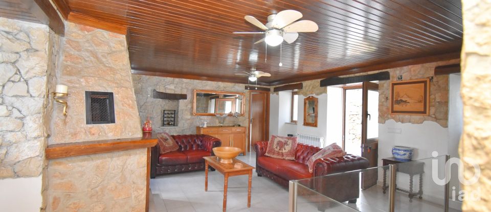 Maison traditionnelle T3 à Espinhal de 213 m²