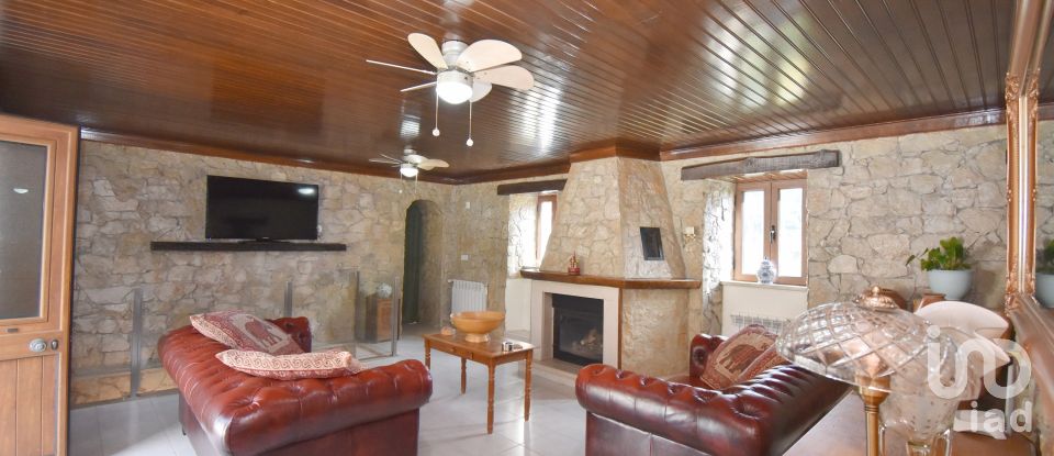 Maison traditionnelle T3 à Espinhal de 213 m²