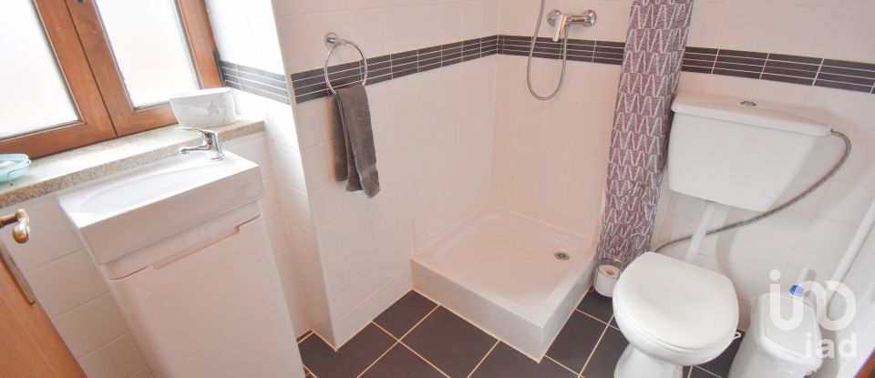 Maison traditionnelle T3 à Espinhal de 213 m²