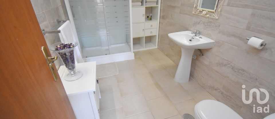 Maison traditionnelle T3 à Espinhal de 213 m²