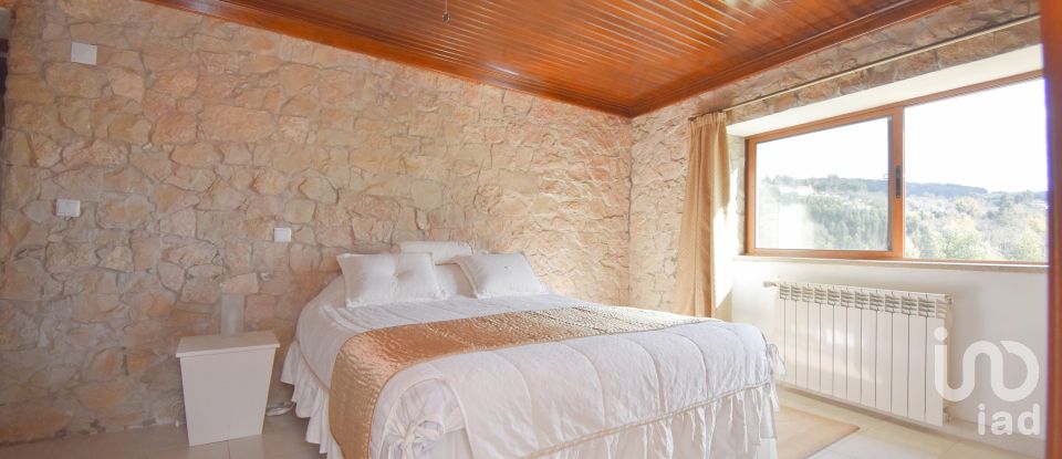 Maison traditionnelle T3 à Espinhal de 213 m²