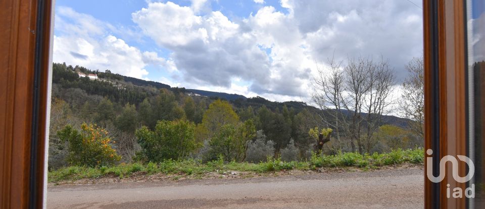 Maison traditionnelle T3 à Espinhal de 213 m²