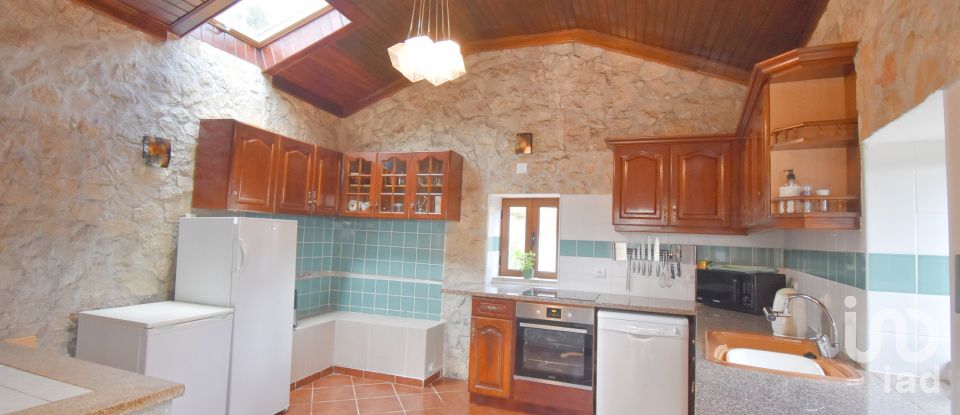 Maison traditionnelle T3 à Espinhal de 213 m²