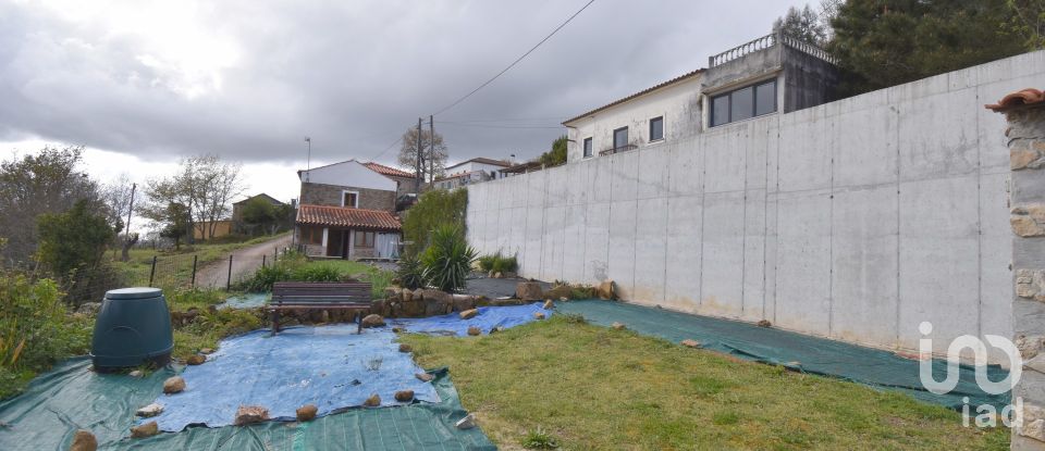 Maison traditionnelle T3 à Espinhal de 213 m²