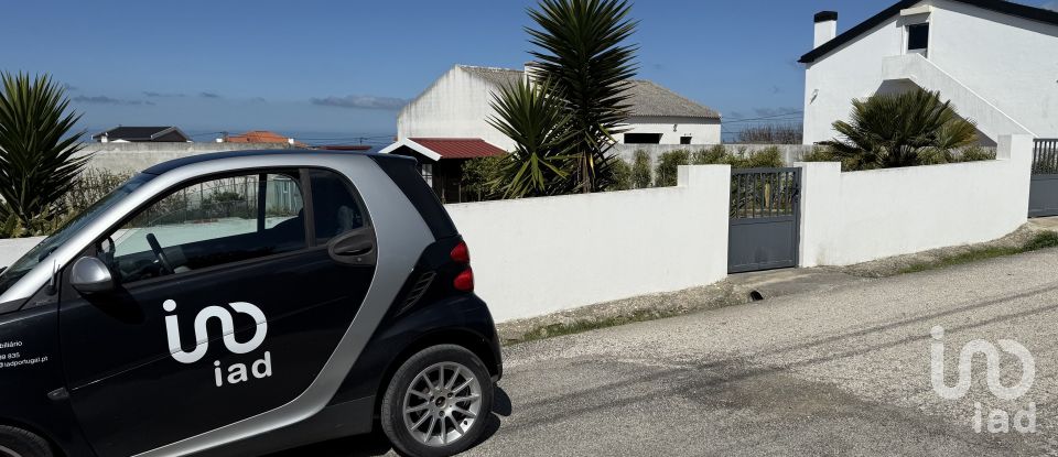 Building plot in Lourinhã e Atalaia of 640 m²