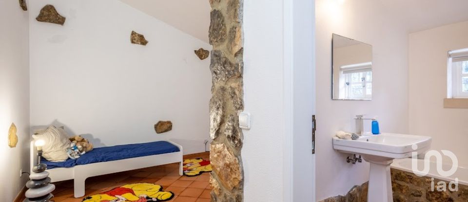 House T4 in Mira de Aire of 662 m²