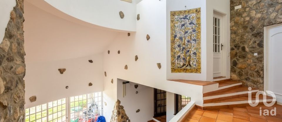 House T4 in Mira de Aire of 662 m²