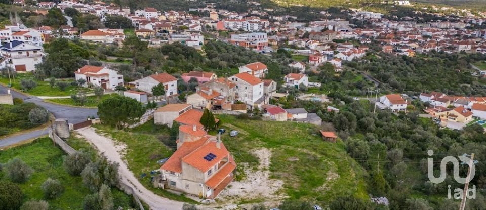 House T4 in Mira de Aire of 662 m²