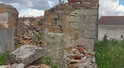 Terrain à Aljubarrota de 1 504 m²