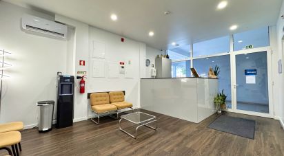 Shop / premises commercial in Meirinhas of 146 m²