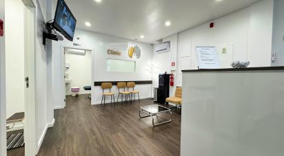 Shop / premises commercial in Meirinhas of 146 m²