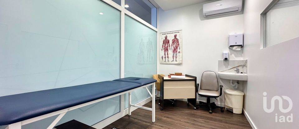 Shop / premises commercial in Meirinhas of 146 m²