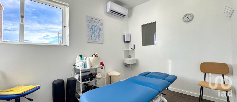 Shop / premises commercial in Meirinhas of 146 m²