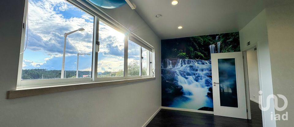 Shop / premises commercial in Meirinhas of 146 m²