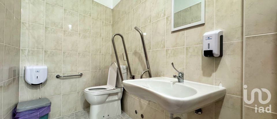 Shop / premises commercial in Meirinhas of 146 m²