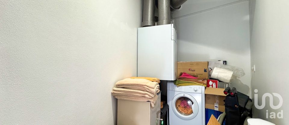 Shop / premises commercial in Meirinhas of 146 m²