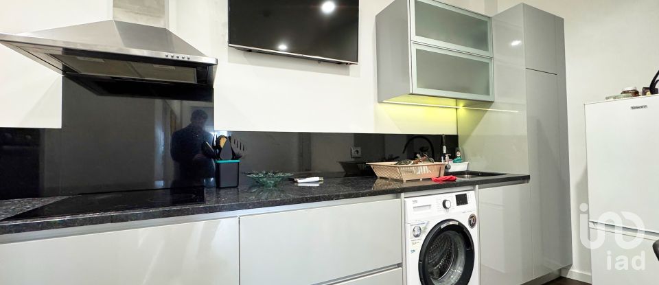 Shop / premises commercial in Meirinhas of 146 m²