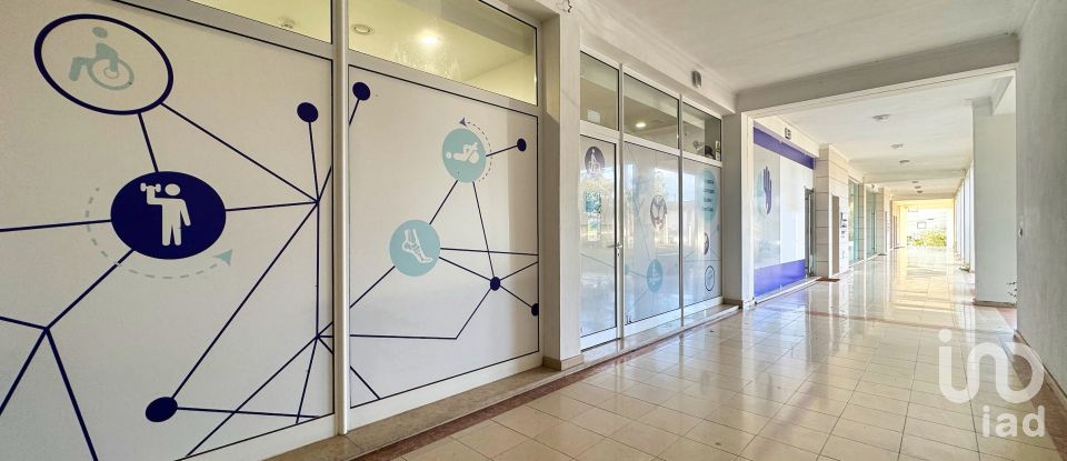 Shop / premises commercial in Meirinhas of 146 m²