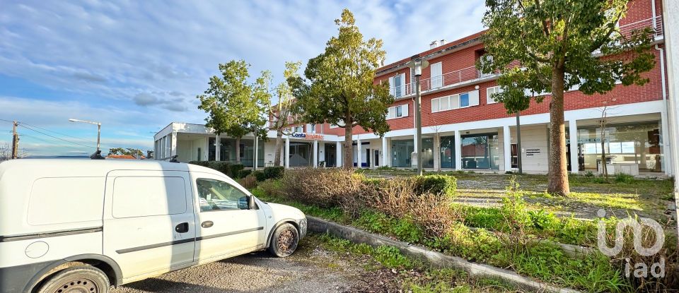 Shop / premises commercial in Meirinhas of 146 m²