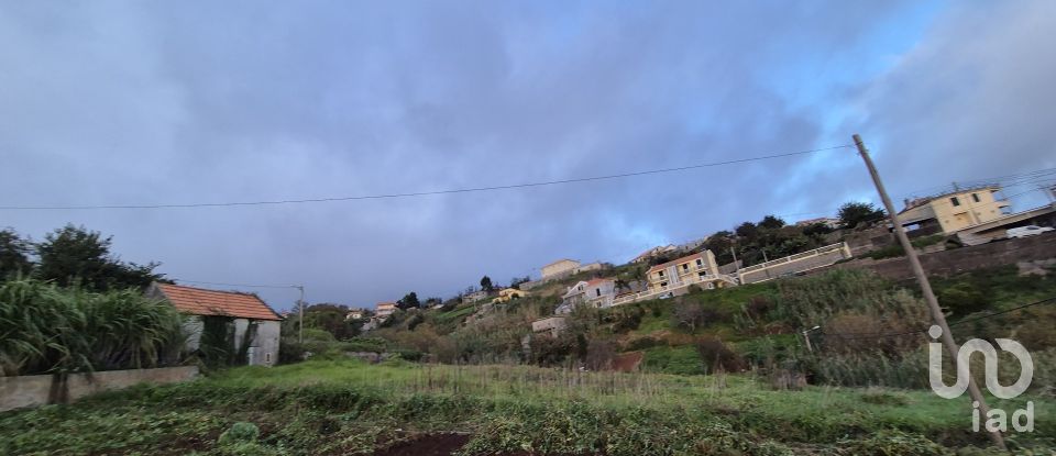 Terrain à Canhas de 1 482 m²