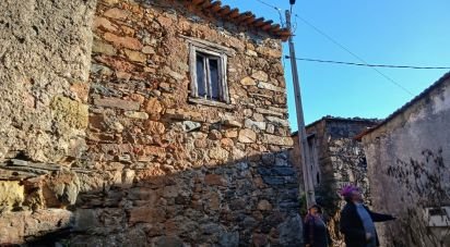 Block of flats in Alvares of 24 m²