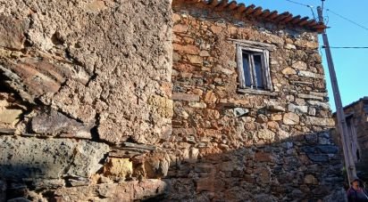 Block of flats in Alvares of 24 m²