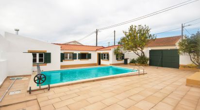 Maison T5 à Atouguia da Baleia de 192 m²