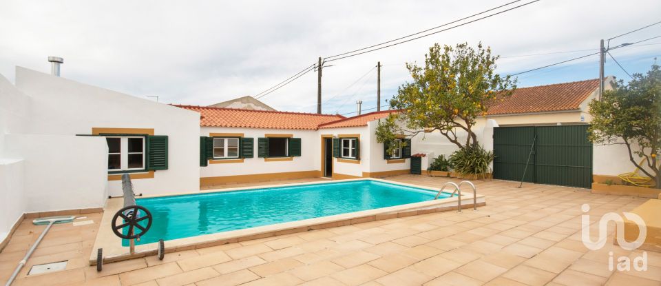 Moradia T5 em Atouguia da Baleia de 192 m²