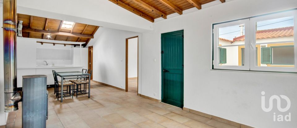 Moradia T5 em Atouguia da Baleia de 192 m²