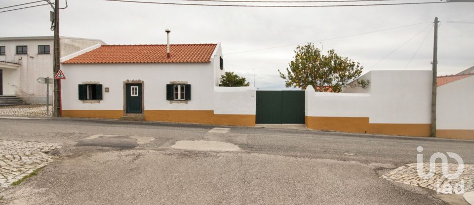 Moradia T5 em Atouguia da Baleia de 192 m²