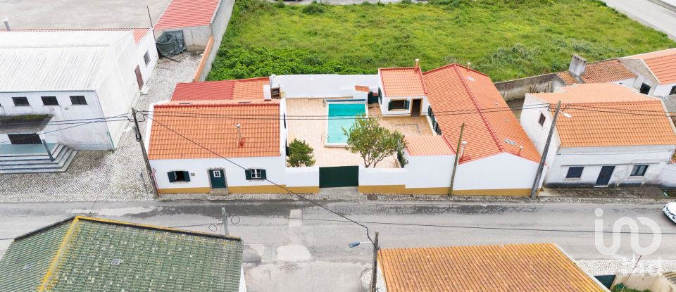 Moradia T5 em Atouguia da Baleia de 192 m²