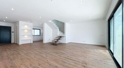 Maison T3 à Faro (Sé e São Pedro) de 145 m²